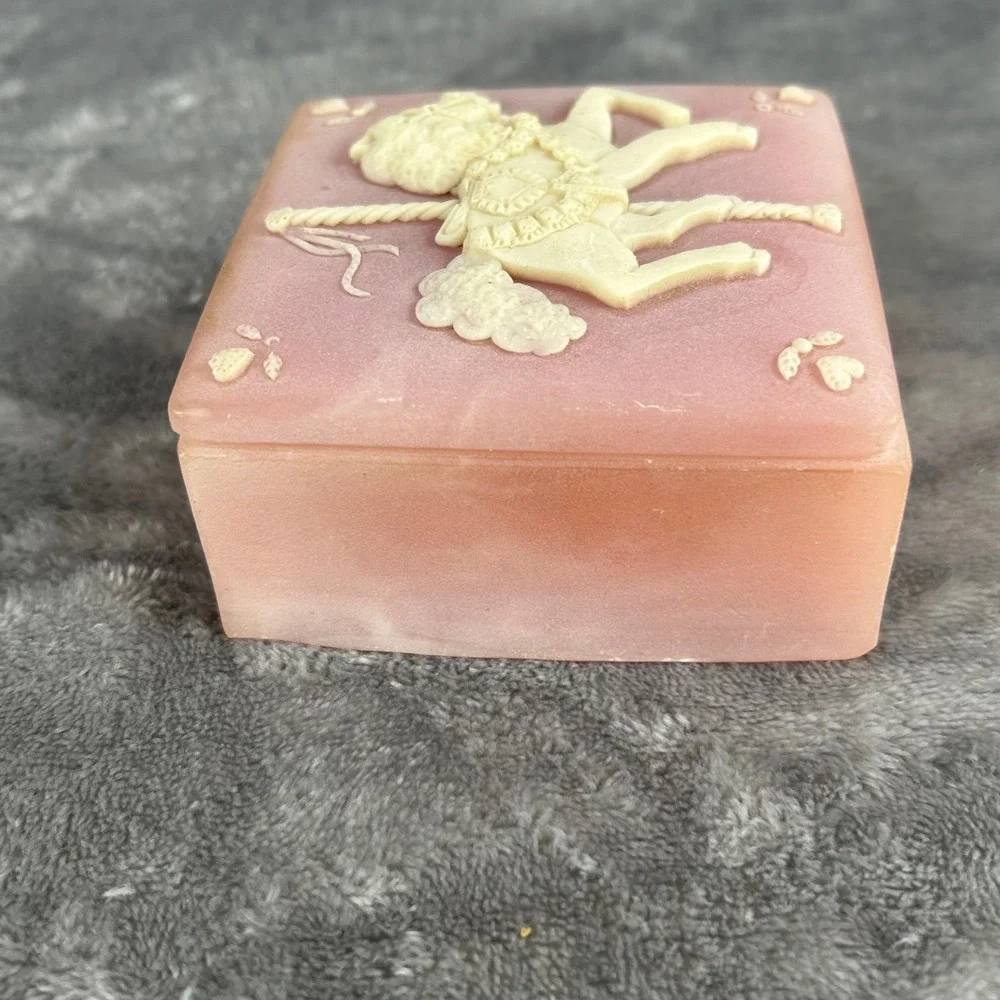 Vintage Design Gifts USA Pink Alabaster Carousel Horse Trinket Jewelry Box